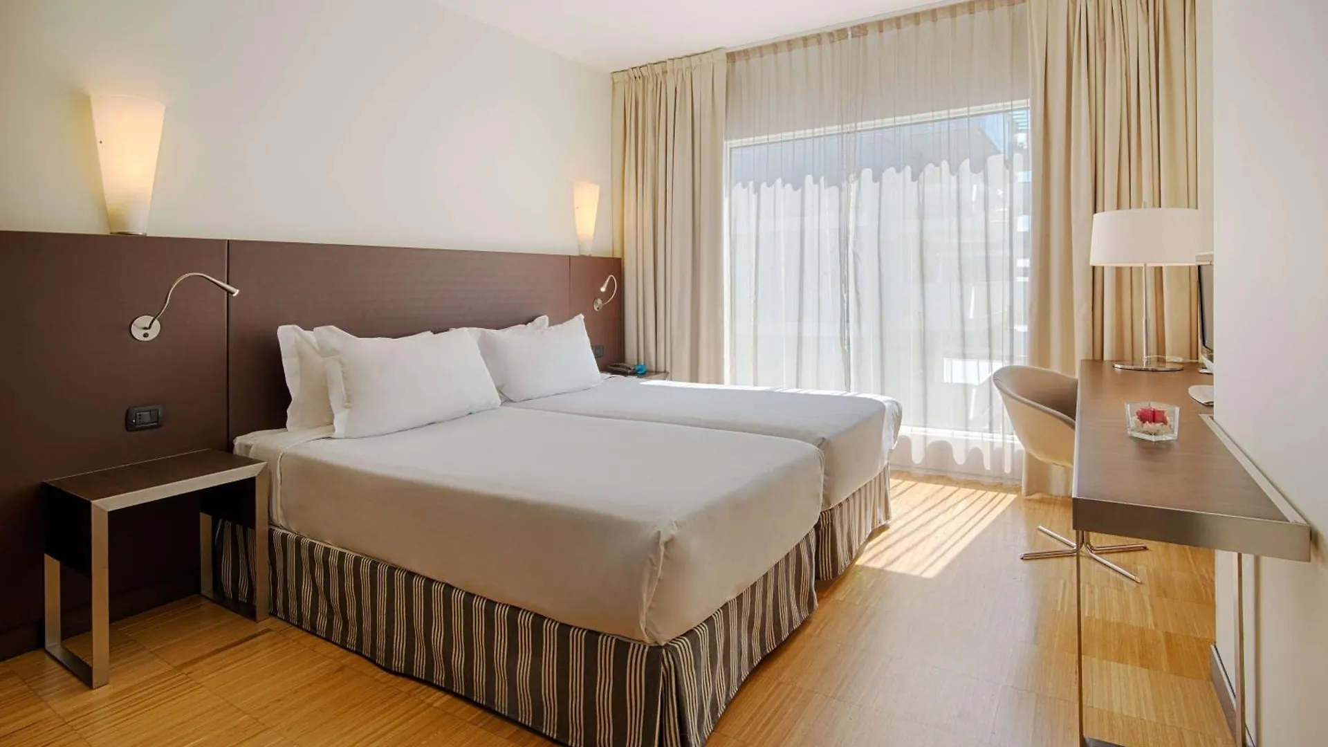 Nh Savona Darsena Hotel