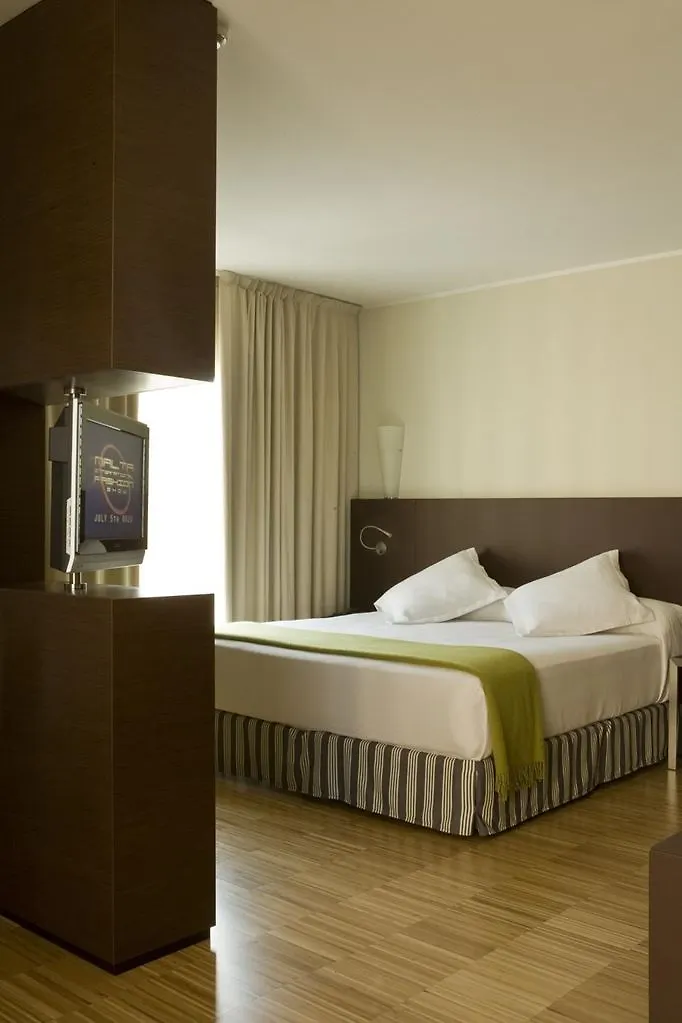Nh Savona Darsena Hotel