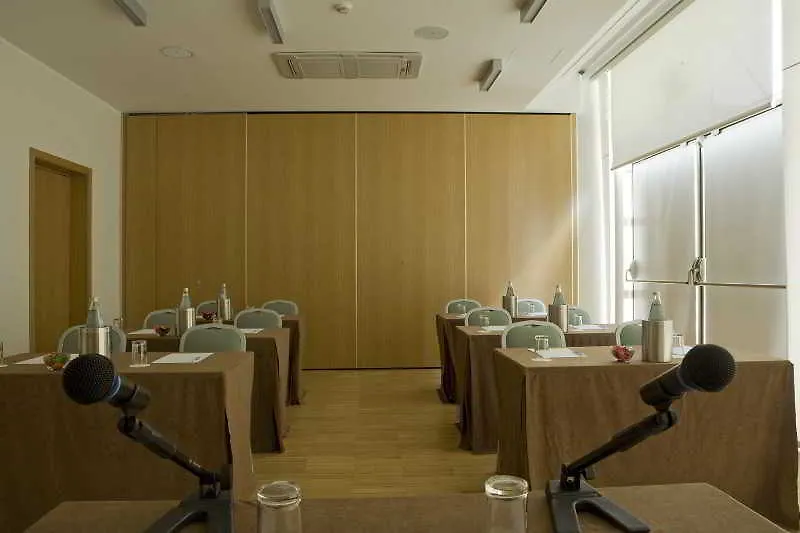 Nh Savona Darsena Hotel