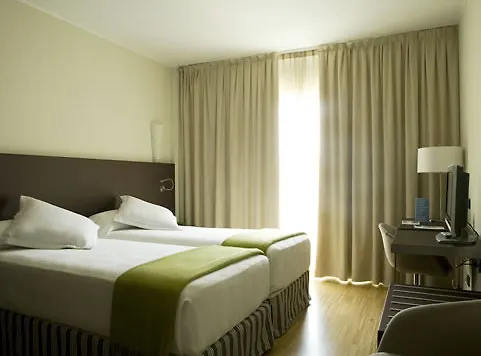 Nh Savona Darsena Hotel
